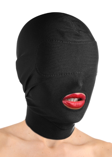 This lightweight hood is designed to be comfortable