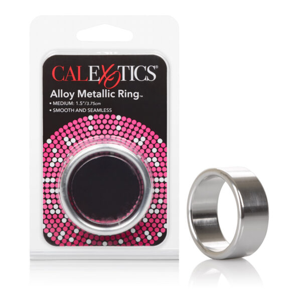 Smooth and seamless metallic enhancement rings