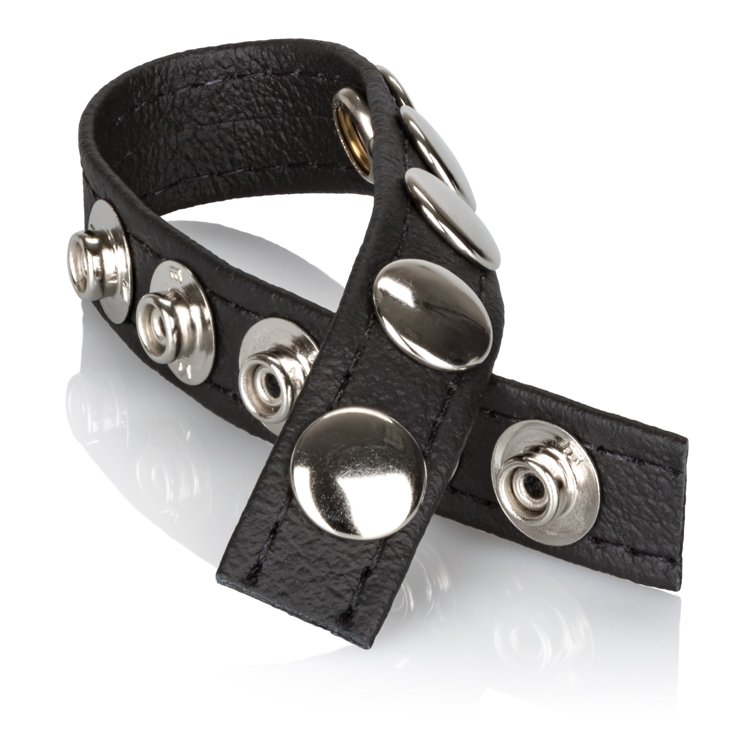 this leather ring will help you prolong intimate adventures. Adorned with nickle-free snaps