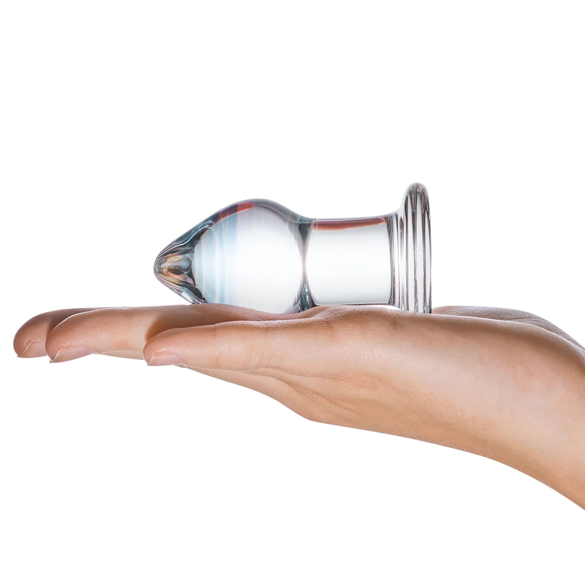 firm feel that allows it to glide into place with ease. Its sleek