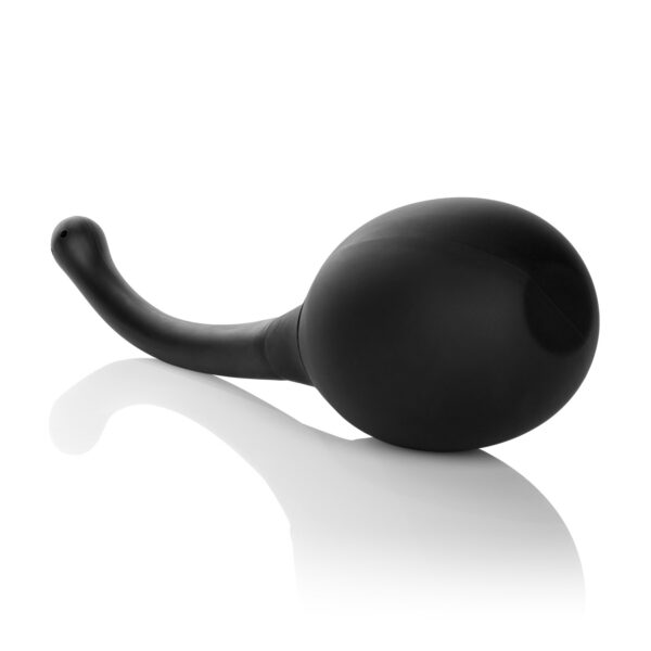 Man sized premium cleaning system holds up to 15.5 fl oz. Oversized easy squeeze Silicone bulb. Disassembles for easy cleaning. Ergonomically curved for comfort and reach. Fill with warm water or your favorite liquid.