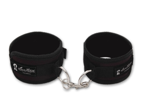 Dont let your special night go to waste. Lock up your lover in absolute comfort with the Love Cuffs. This classic essential bondage toy lets you show your lovers who boss. <br><br> MEASUREMENTS: <br>  5" x 2" x 8.5" (12.7 cm x 5.08 cm x 21.59 cm)